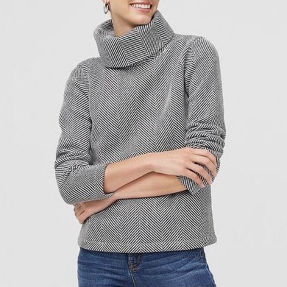 J Crew Funnel Neck Pullover In Black White Herringbone Size Medium H1549